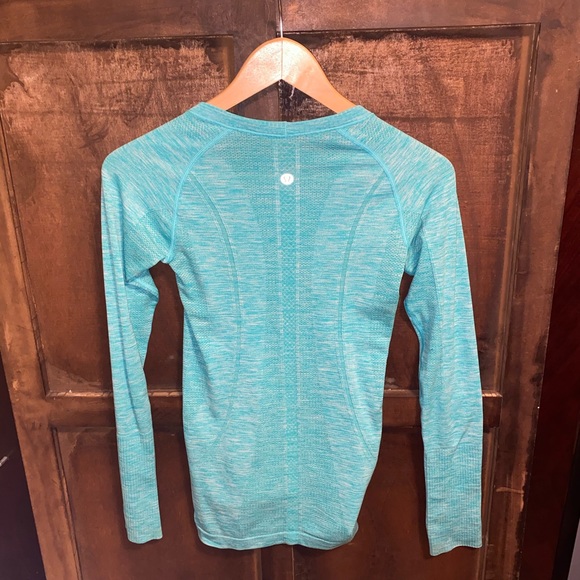 Lululemon Swiftly Tech Longsleeve - Size 2 - Picture 2 of 4